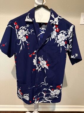 Men's Navy Floral Short-Sleeve Hawaiian Shirt
